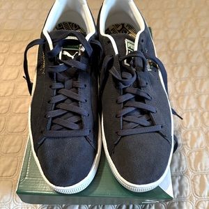 New! Men’s Puma Suede Classic XXI. Navy Blue. Size 12